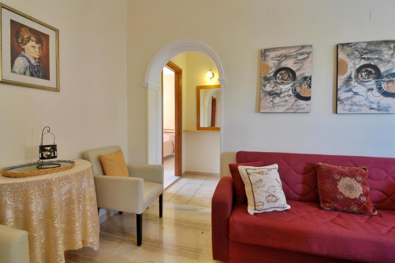 Marilena Studios And Apartments Paleokasztríca Kültér fotó
