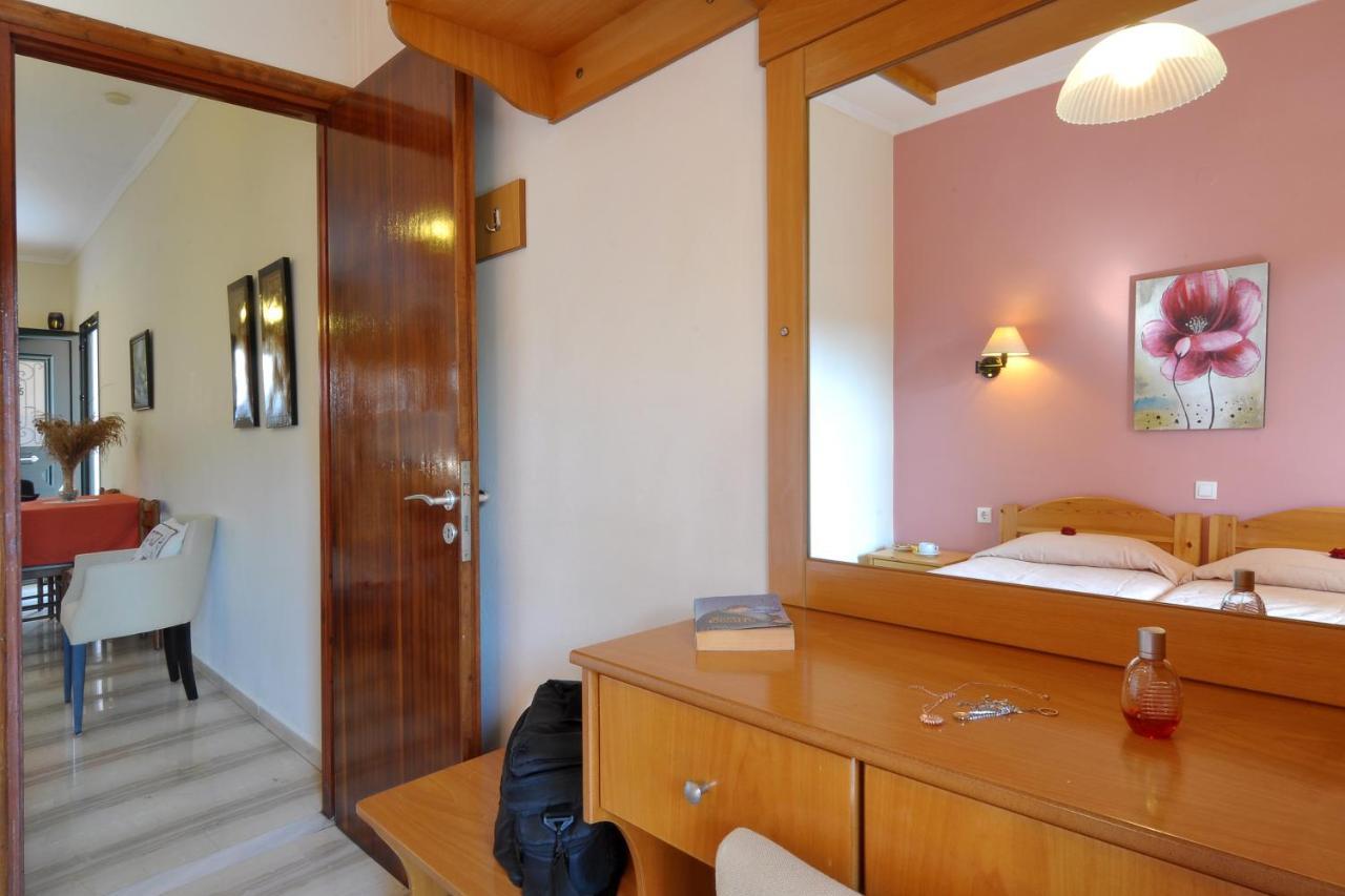 Marilena Studios And Apartments Paleokasztríca Kültér fotó