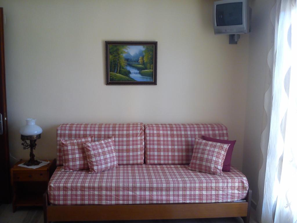 Marilena Studios And Apartments Paleokasztríca Kültér fotó