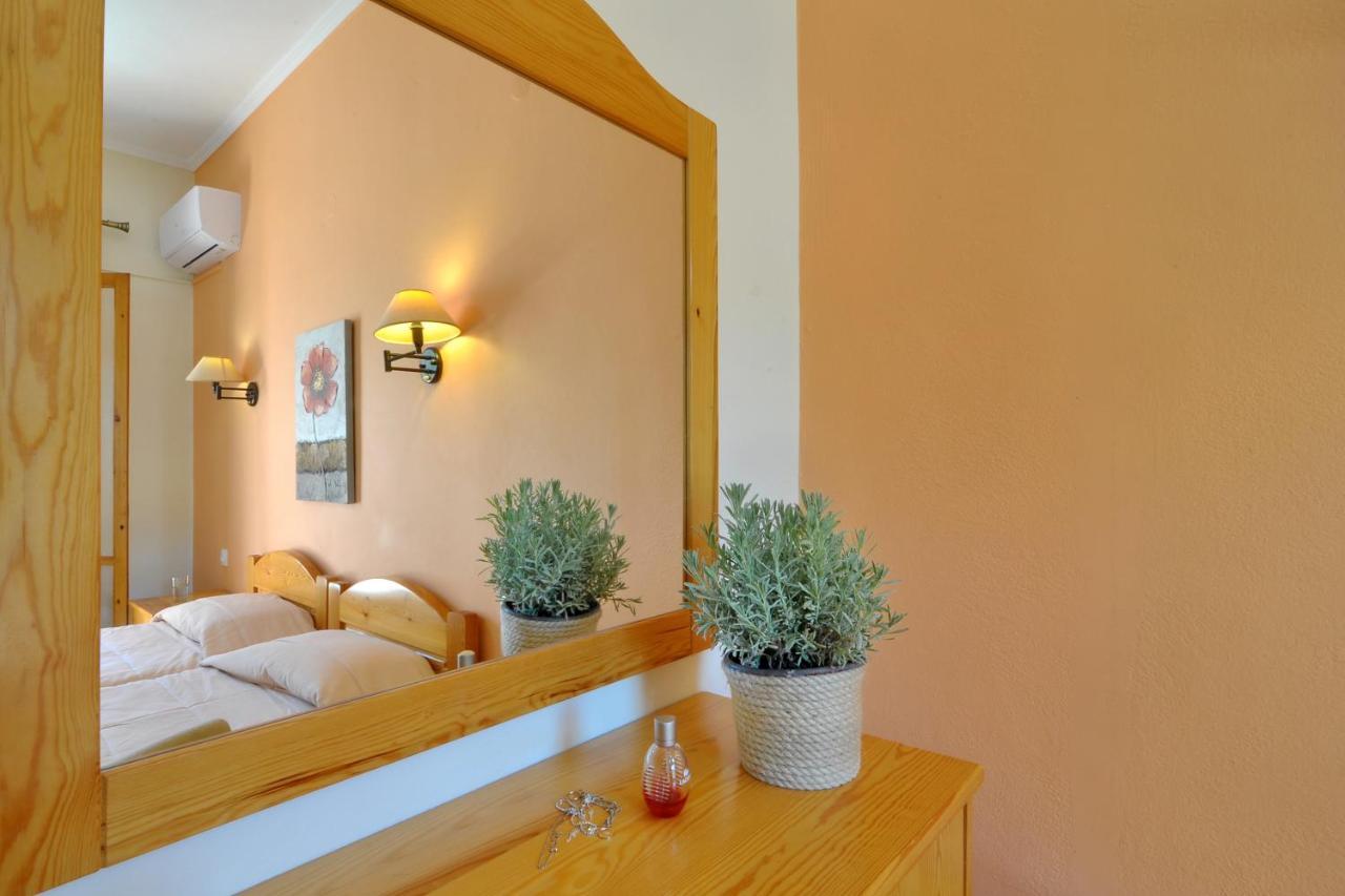 Marilena Studios And Apartments Paleokasztríca Kültér fotó